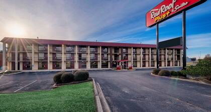Red Roof Inn PLUS+ Huntsville - Madison