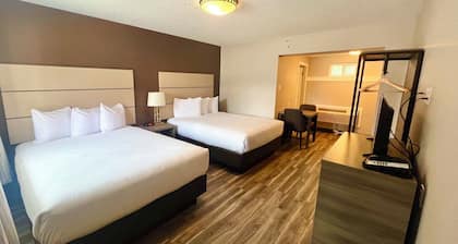 North Vancouver Hotel