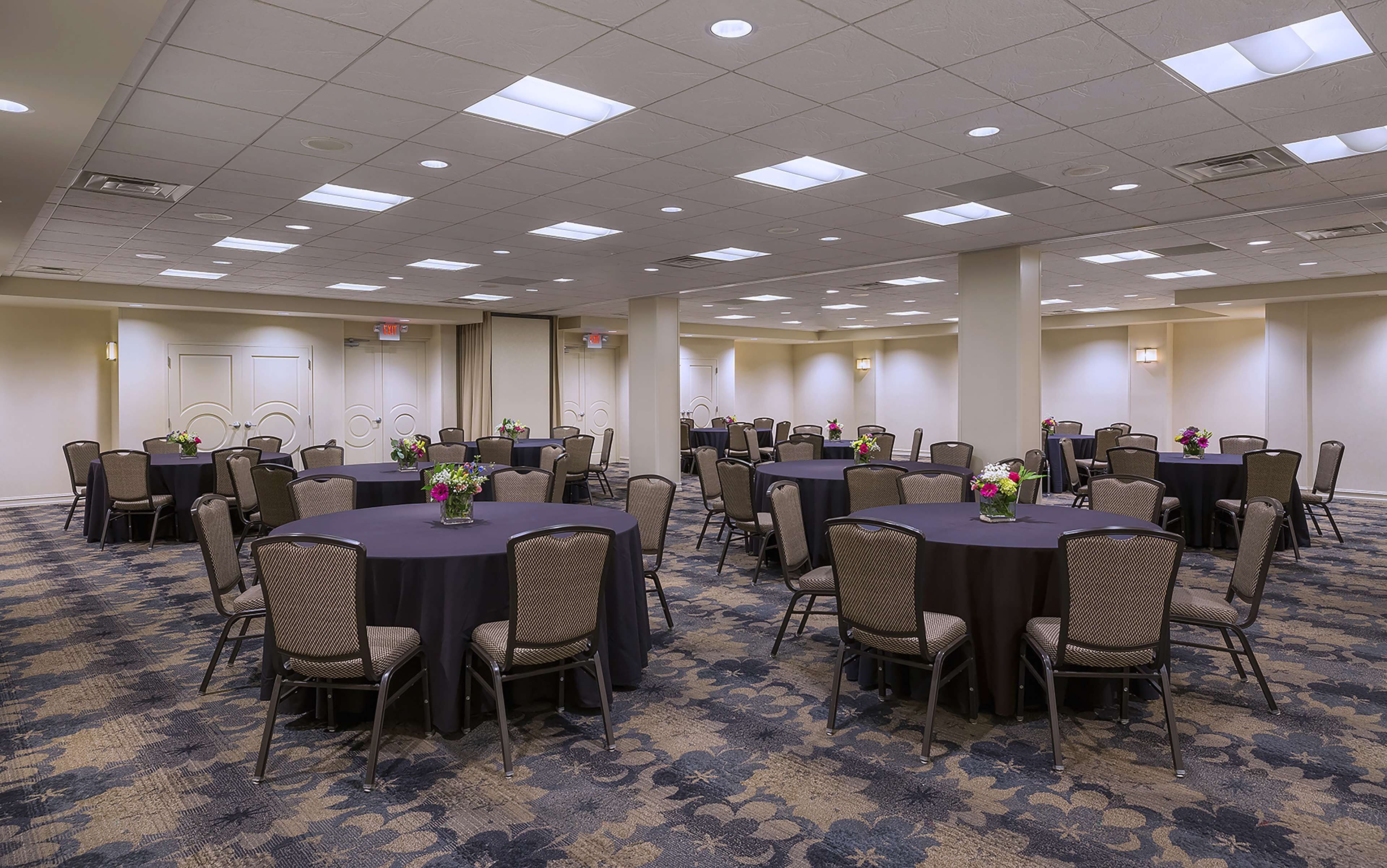 Photo - DoubleTree by Hilton Madison Downtown