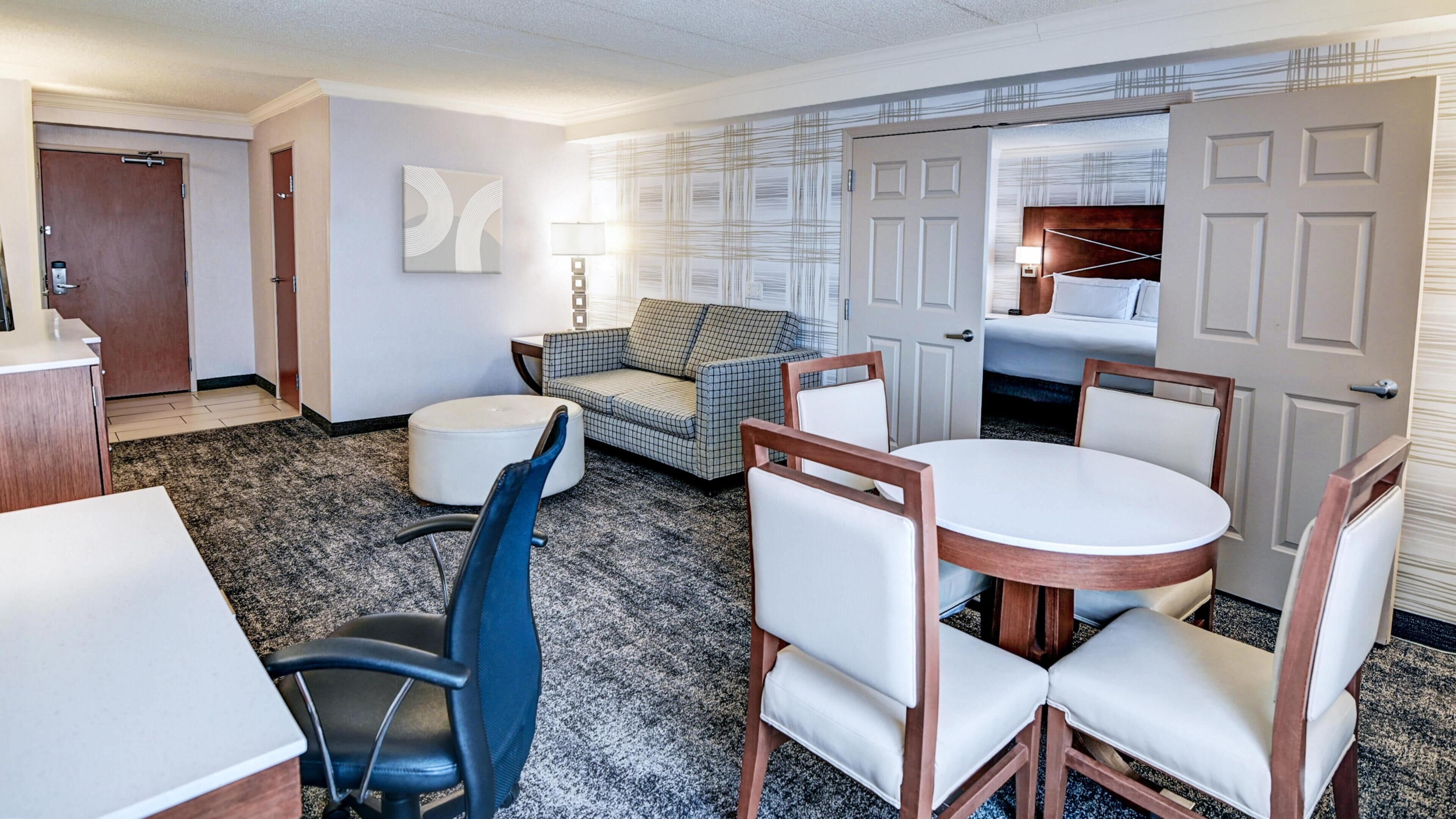 Photo - DoubleTree by Hilton Madison Downtown