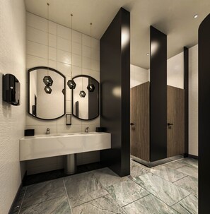 Douche, articles de toilette (gratuits), séchoir à cheveux