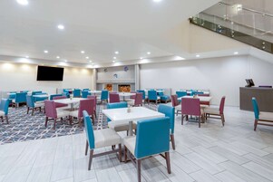 Café da manhã continental grátis todos os dias