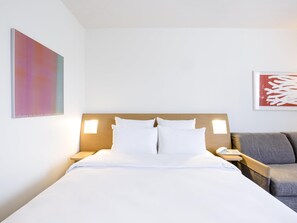 Standard Double Room, 1 Double Bed with Sofa bed | Hypo-allergenic bedding, minibar, in-room safe, desk