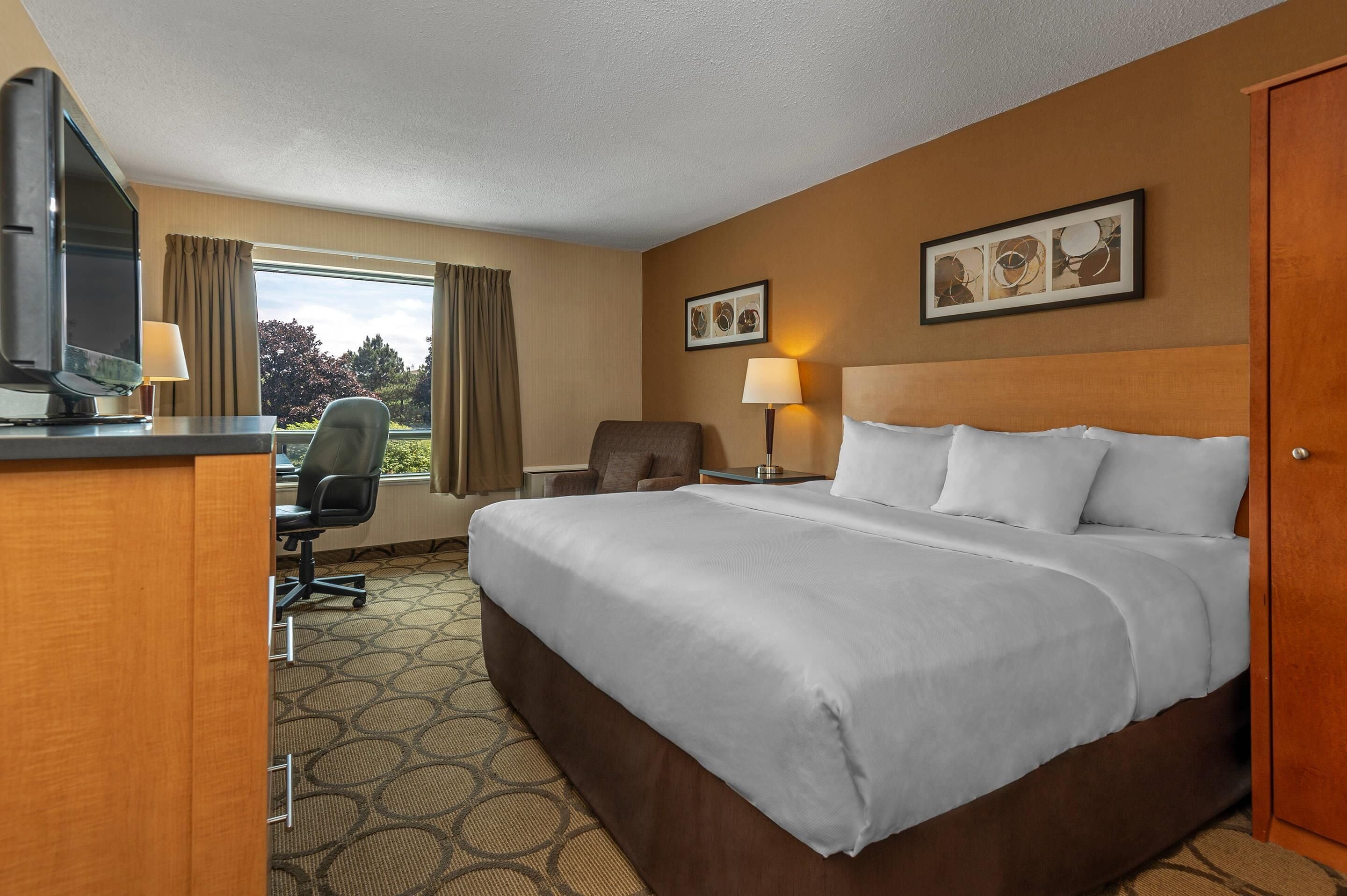 Photo - Comfort Inn West