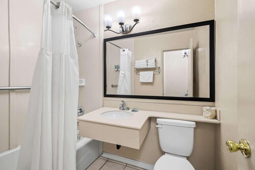 Blythe Hotel