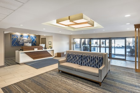 Bahagian luar. Holiday Inn Express Crestwood by IHG