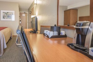 Standardzimmer, 1 King-Bett, Nichtraucher | Bettwäsche aus ägyptischer Baumwolle, hochwertige Bettwaren