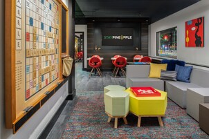 Sala de estar en el lobby