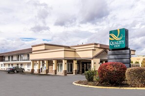 Exterior - Quality Inn Rutland - Killington (Rutland)