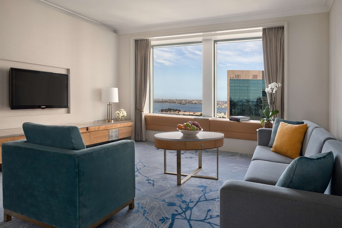 Suite, con acceso al salón lounge del club (Ambassador, High Floor) | Vista desde la habitación