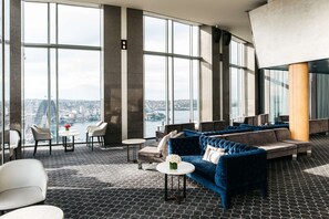 Cocktail bar