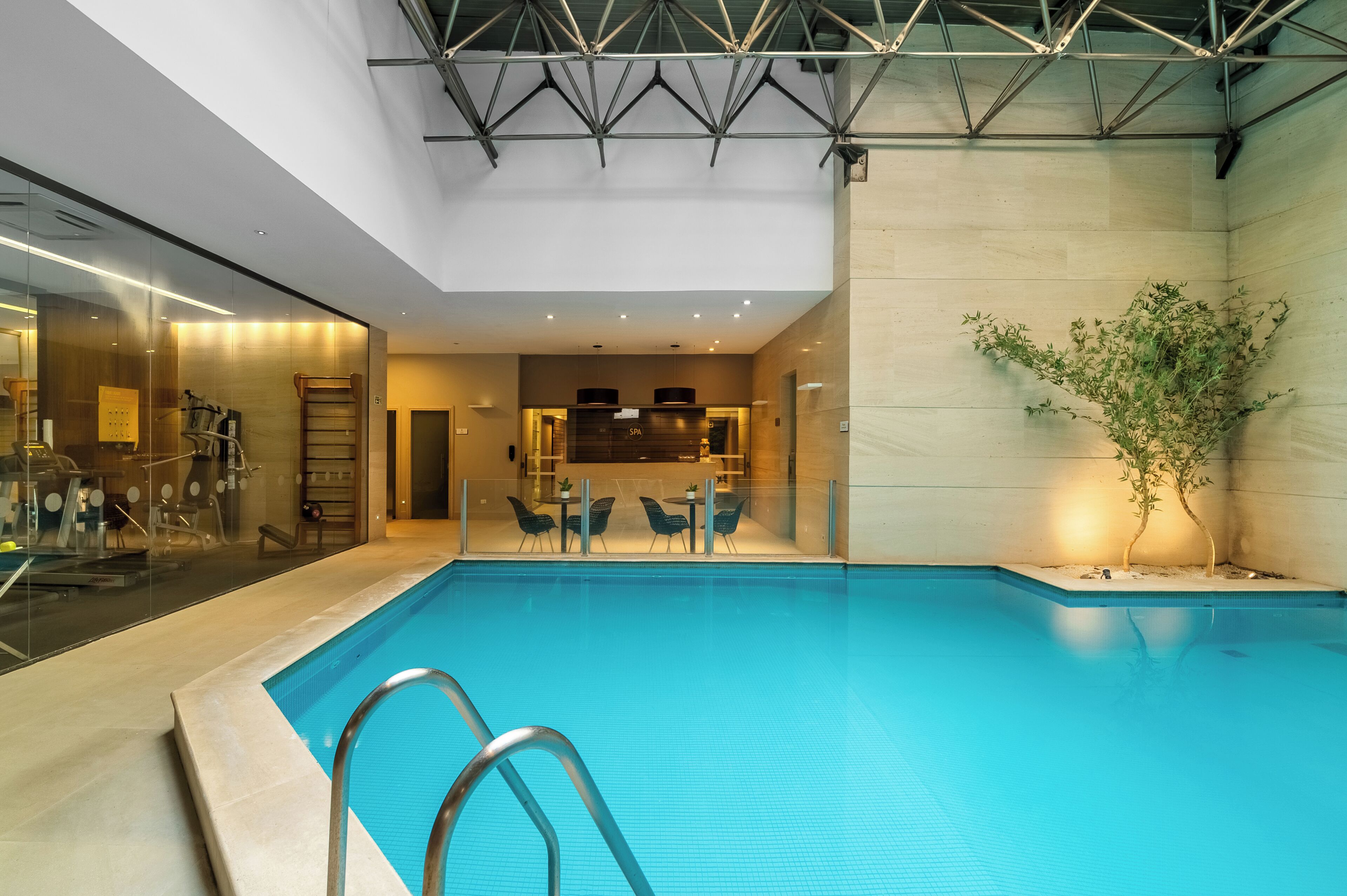 indoor pool, open 9:00 am to 10:00 pm, pool loungers
