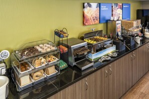 Desayuno buffet incluido todos los días 