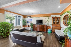 Lobby - Americas Best Value Inn Richmond South (Richmond)