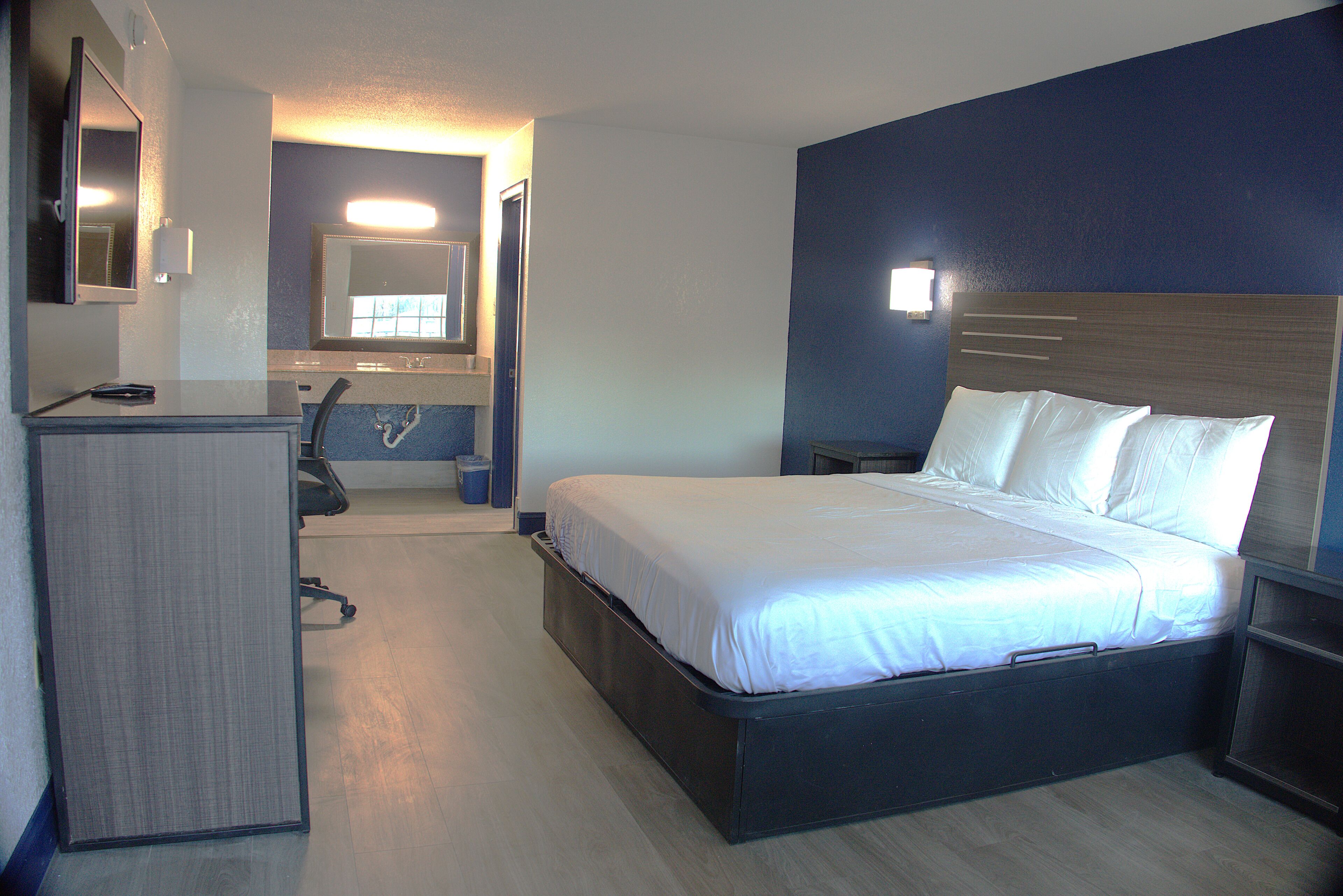 Free WiFi, bed sheets