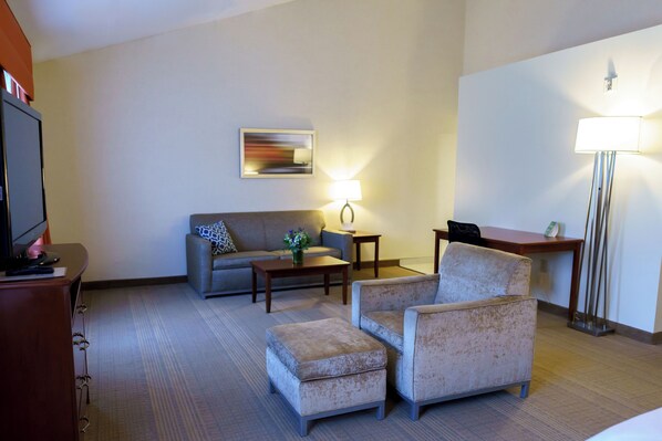 1 bedroom, desk, laptop workspace, blackout drapes