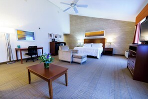 Executive Studio Suite | 1 bedroom, desk, laptop workspace, blackout drapes