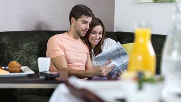 Petit déjeuner buffet servi tous les jours en supplément