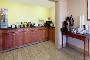 Petit déjeuner à emporter compris tous les jours