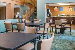Free daily continental breakfast
