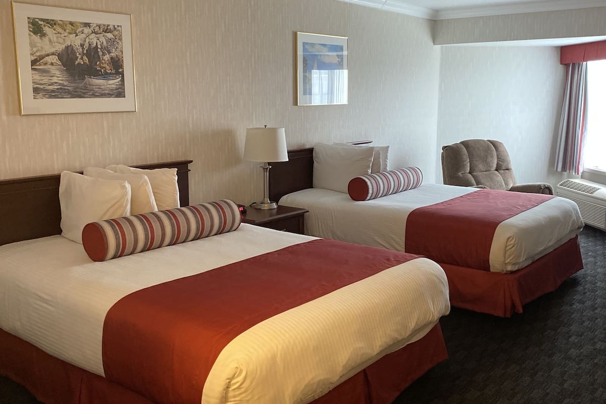 double room, 2 queen beds | desk, soundproofing, free wifi, bed sheets