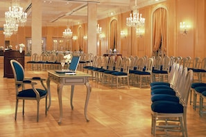 Meeting facility