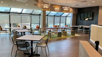 Petit déjeuner buffet compris tous les jours