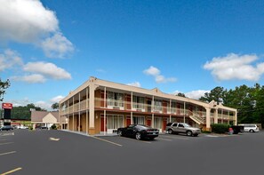 Exterior - Econo Lodge (Cleveland)