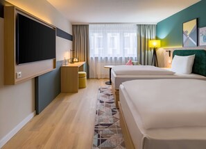 Twin Room, 2 Twin Beds | Minibar, in-room safe, desk, laptop workspace