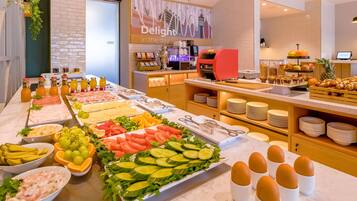Morgenmadsbuffet hver dag (15 EUR pr. person)