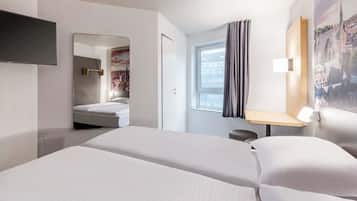 Doppelzimmer | Schreibtisch, Verdunkelungsvorhänge, schallisolierte Zimmer