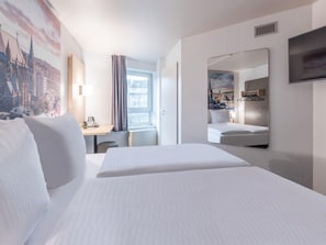 1 dormitorio, escritorio, cortinas opacas y sistema de insonorización
