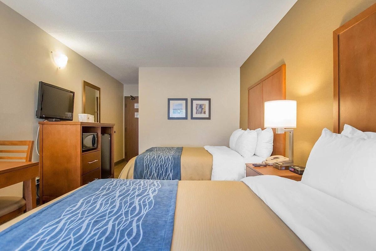 Standard Room, 2 Queen Beds, Non Smoking