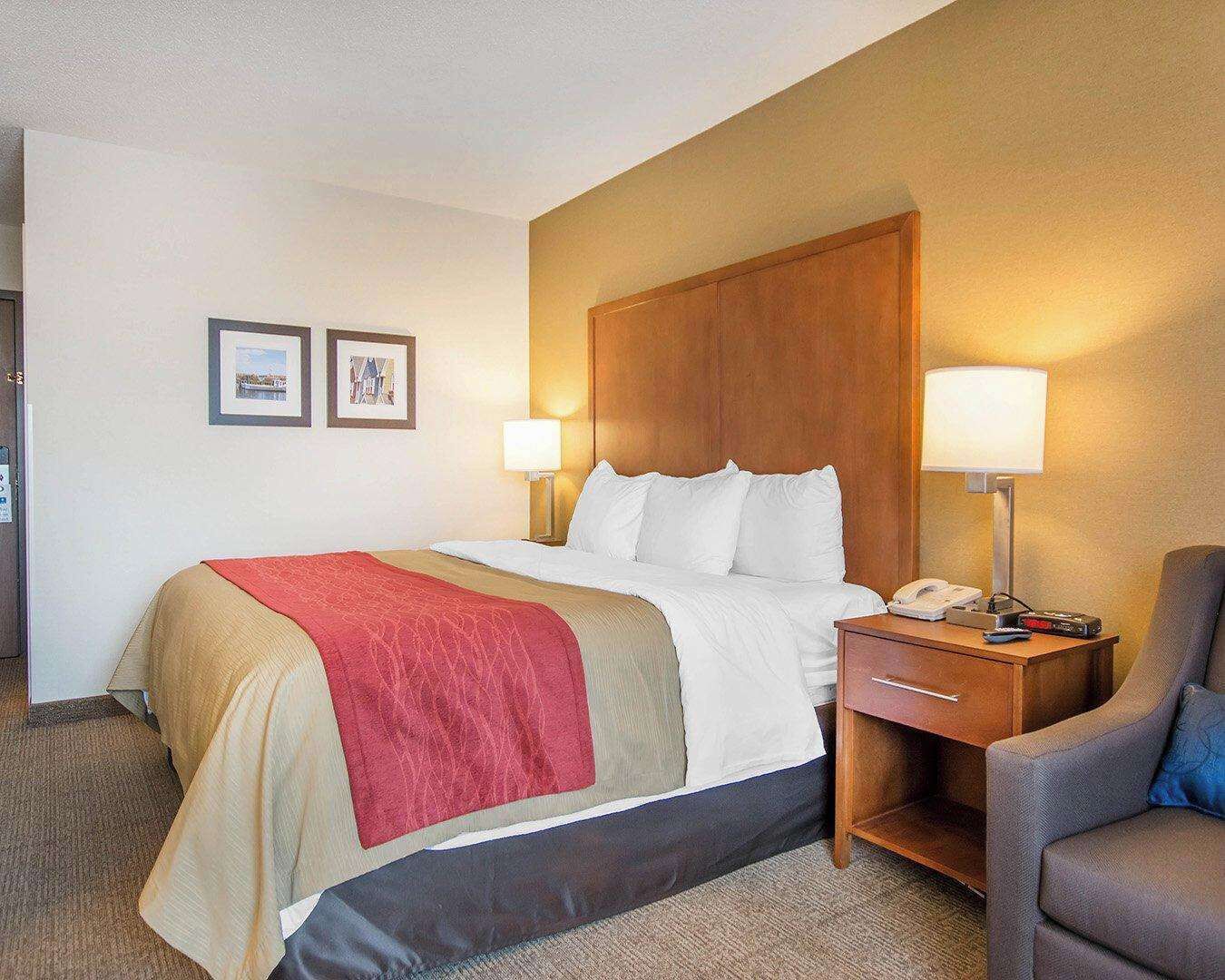 Down comforters, pillowtop beds, desk, blackout drapes