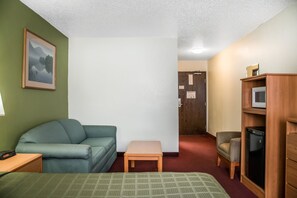 1 bedroom, desk, iron/ironing board, WiFi