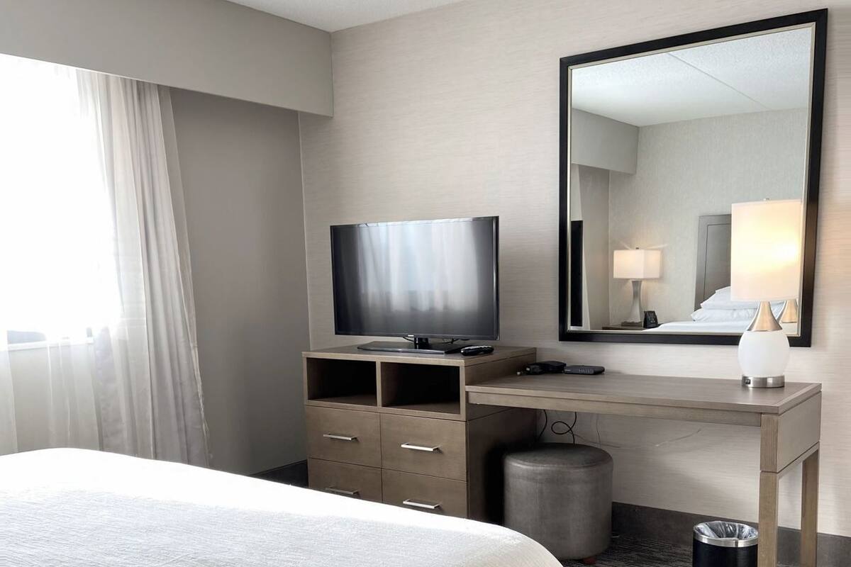 1 bedroom, in-room safe, desk, laptop workspace