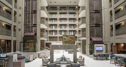 Embassy Suites by Hilton Chicago Schaumburg Woodfield