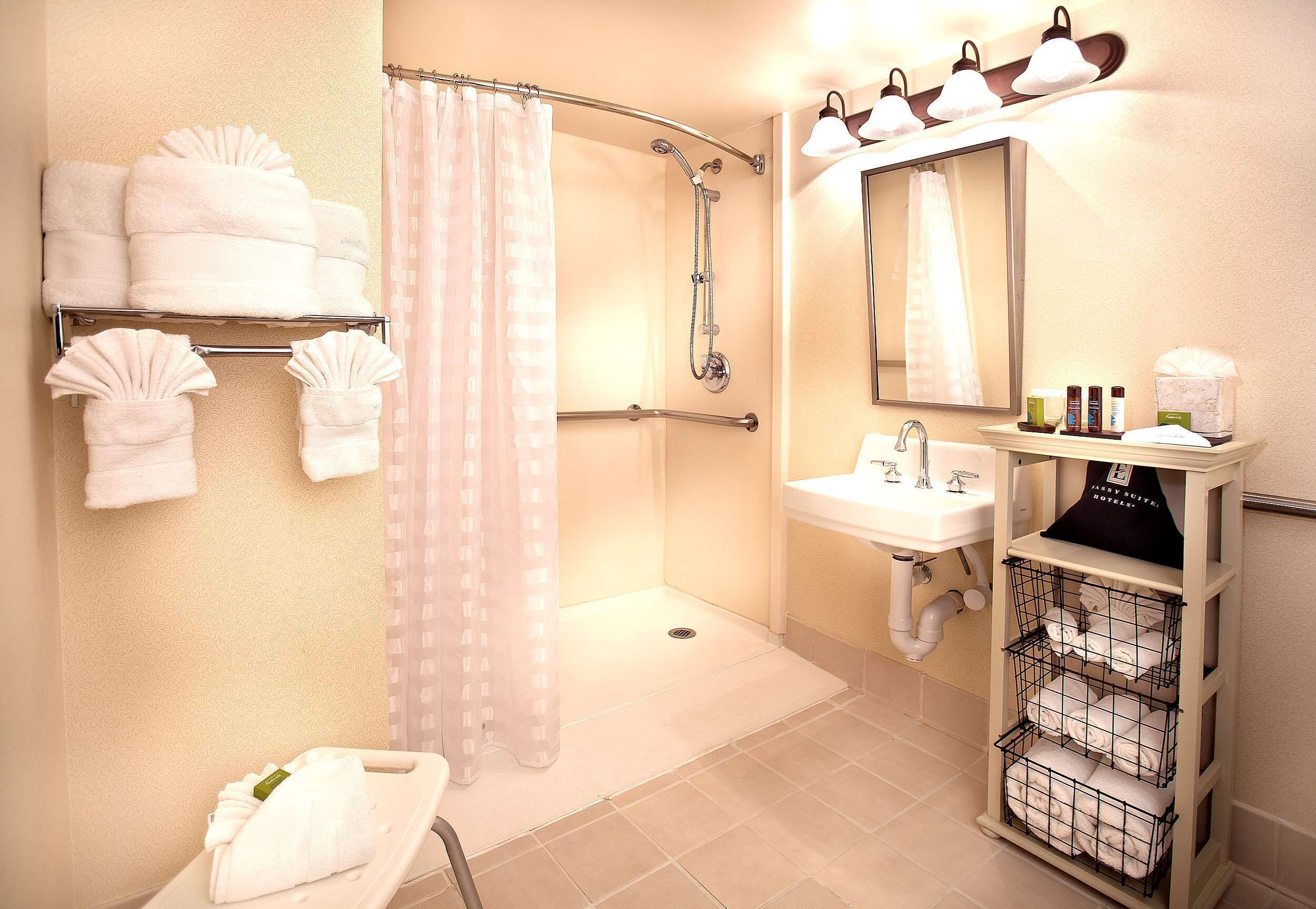 Photo - Embassy Suites by Hilton Chicago Schaumburg Woodfield