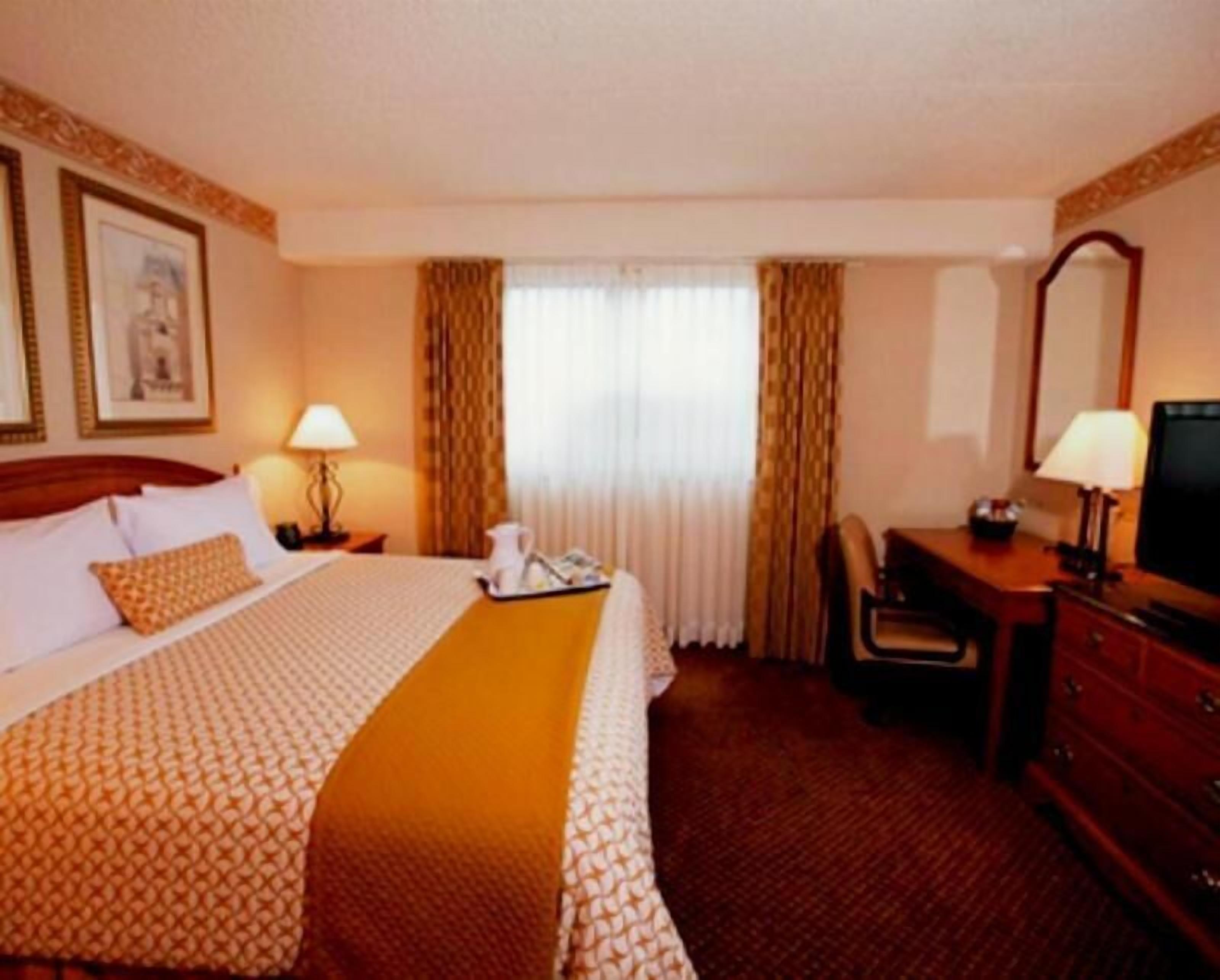1 bedroom, in-room safe, desk, laptop workspace