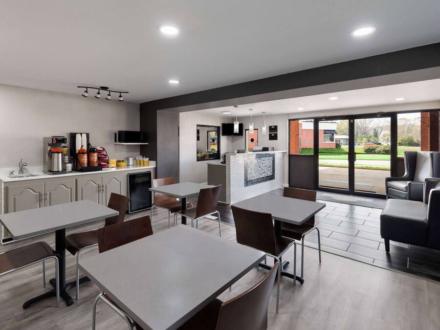 Déjeuner continental gratuit tous les jours