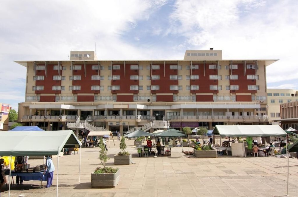 Cresta President Hotel image
