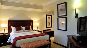 In-room safe, desk, iron/ironing board, free WiFi - Cresta President (Gaborone)