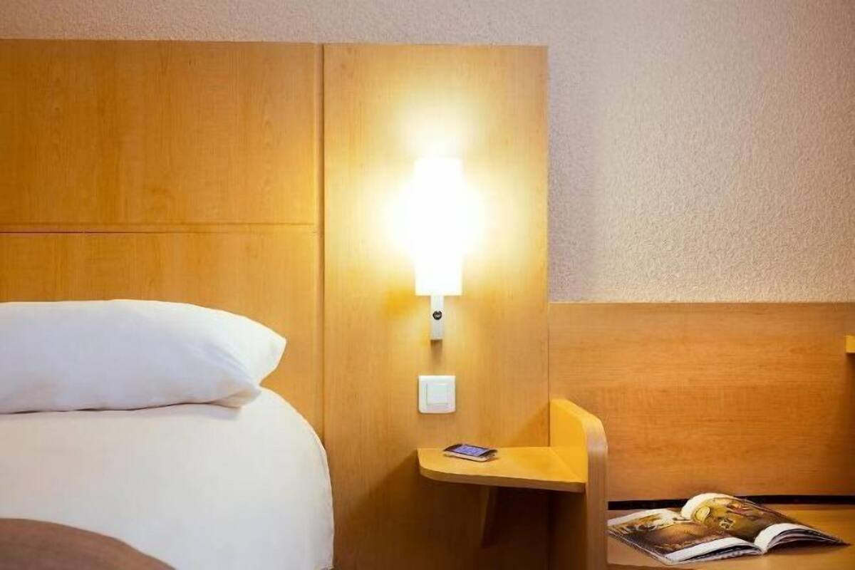 Coffres-forts dans les chambres, bureau, chambres insonorisées