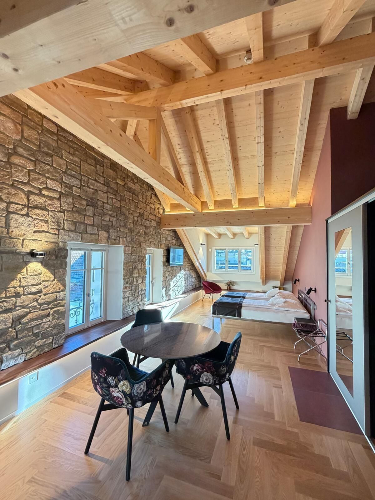 デラックス スタジオ | 高級寝具、ミニバー、セーフティボックス (室内)、デスク