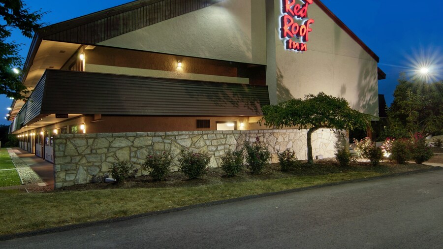 Red Roof Inn Fairmont