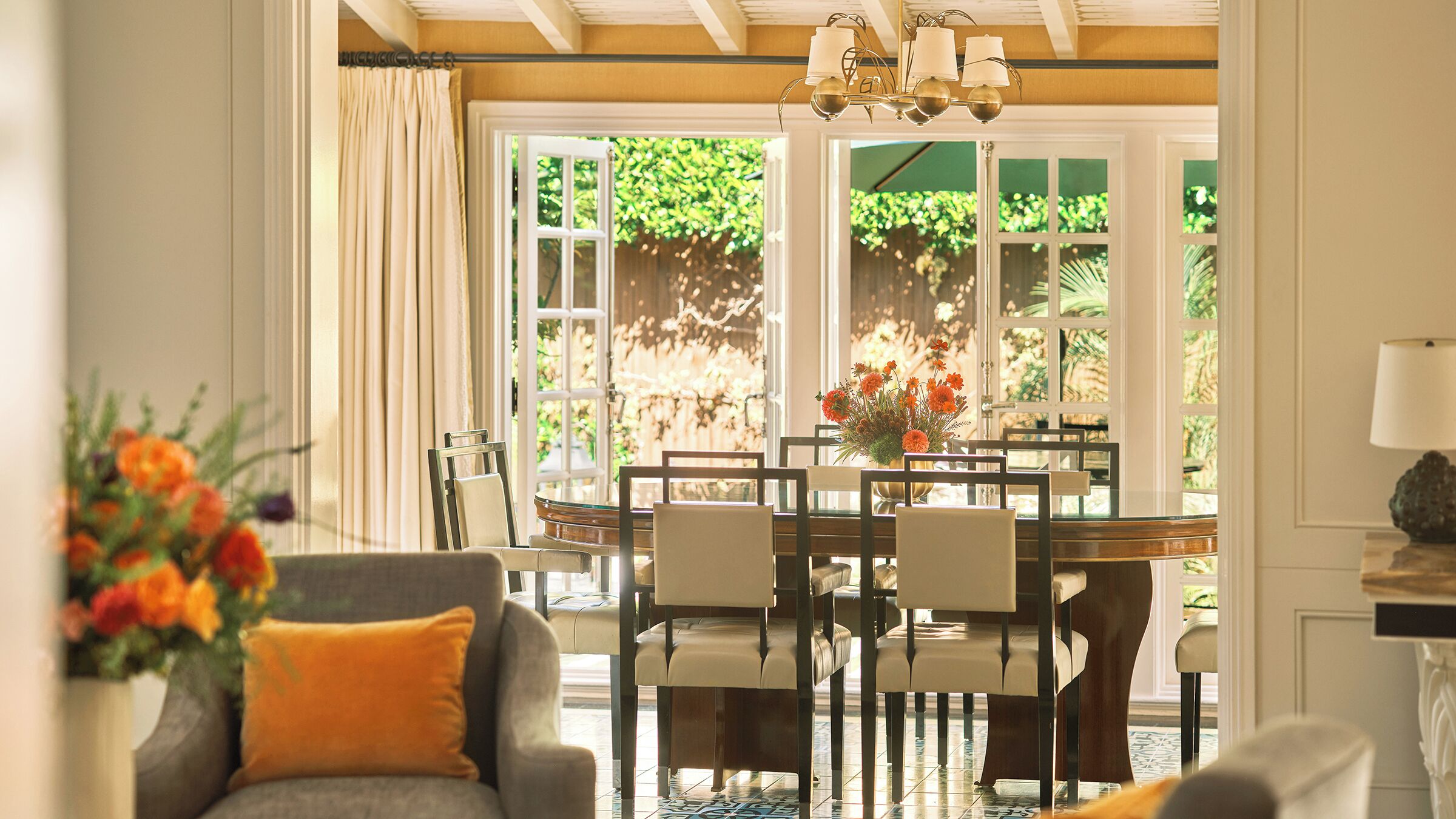 bungalow, 1 bedroom, patio (bungalow 8) | dining room