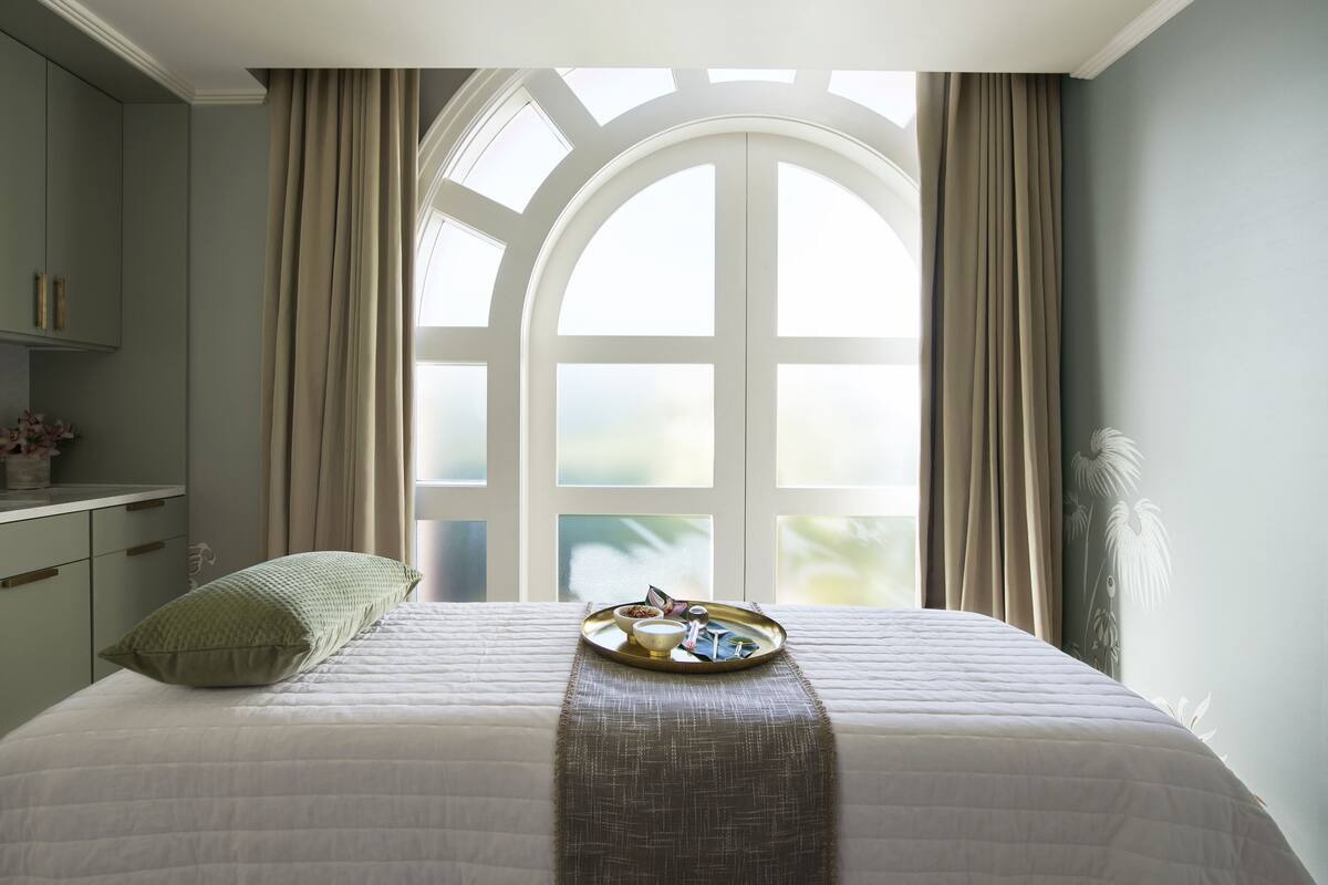 couples treatment room(s), body treatments, aromatherapy