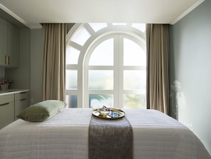 Couples treatment room(s), sauna, steam room, body treatments