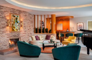 Suite, 1 cama King size, patio (Paul R. Williams - 1950s Inspired) | 1 habitación, ropa de cama de alta calidad y minibar 