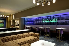 Lobby - DoubleTree by Hilton Dallas - Campbell Centre (Dallas)